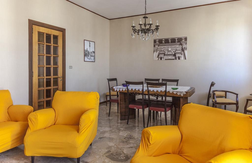 Bed & Breakfast House *